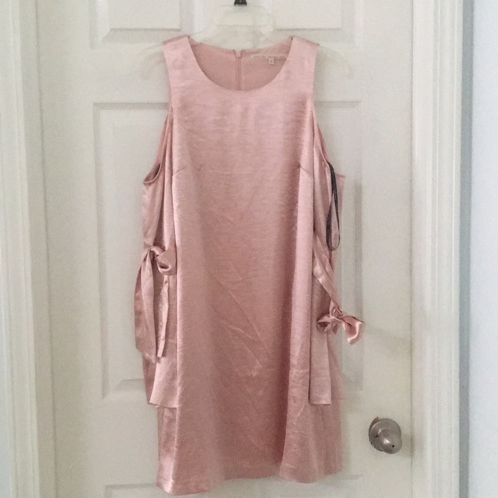 👗#23 Rachel Roy cold shoulder dress.